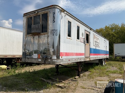 1994 Great Dane 7211TZ 48 ft x 102 in T/A Geschlossene Anhänger