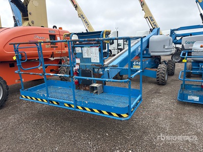 2017 Genie S-40 4WD Dual Fuel Plataforma Elevadora Telescópica