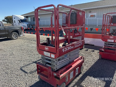 2017 MEC 1330SE Electric Scissor Lift