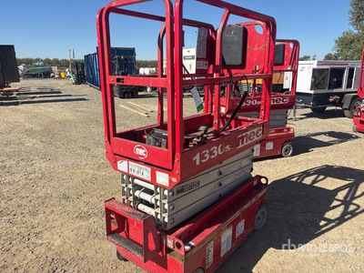 2017 MEC 1330SE Electric Scissor Lift
