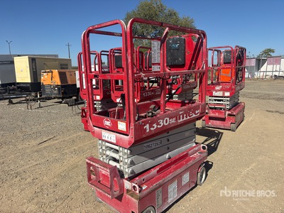 2017 MEC 1330SE Electric Scissor Lift