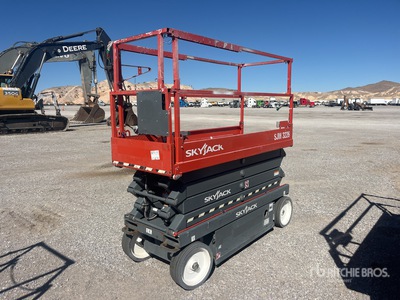 2019 Skyjack SJ III 3226 Electric Scissor Lift