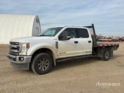 2021 Ford F-350 XLT 4x4 Crew Cab Camion à Plateau