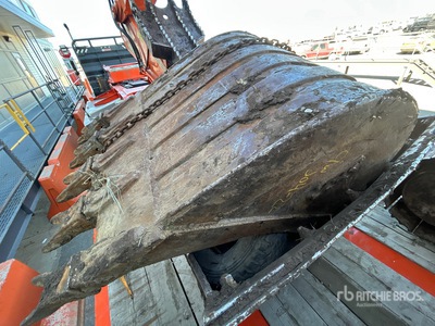2015 Hitachi ZX210LC-5B Pelle Hydraulique sur Chenilles