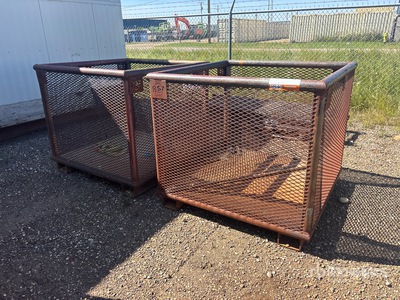 Quantity of (2) Small Material Rack de stockage