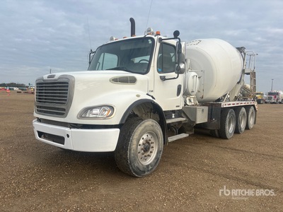 2009 Freightliner M2 112 8x6 ミキサートラック