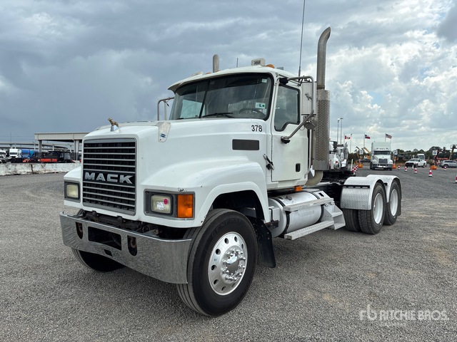 2005 Mack CHN613 6x4 T/A Day Cab Truck Tractor