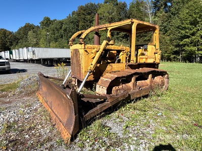 1972 Cat D6 Crawler Dozer