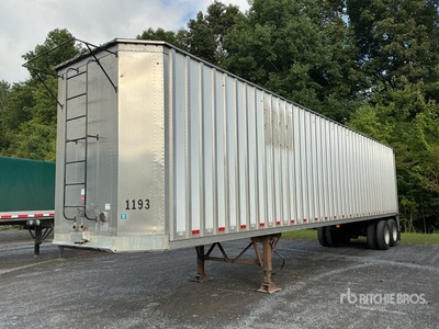 2016 Pitts CV45 45 ft T/A Chip Trailer