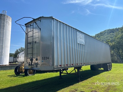 2018 Pitts CV45 45 ft T/A Chip Trailer