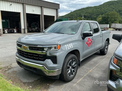 2024 Chevrolet Silverado 1500 4x4 Crew Cab Pickup