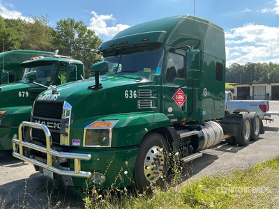 2020 Mack Anthem AN64T Tracteur routier couchette
