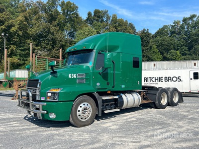 2020 Mack Anthem AN64T Tracteur routier couchette