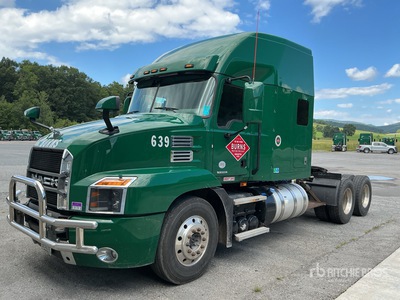 2020 Mack Anthem AN64T Tracteur routier couchette