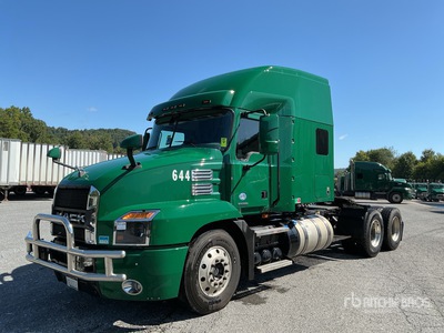 2020 Mack Anthem AN64T 6x4 Cabina con cuccetta per trattore stradale