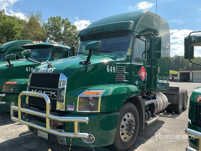 2020 Mack Anthem AN64T Tracteur routier couchette