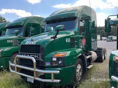 2021 Mack Anthem AN64T Tracteur routier couchette