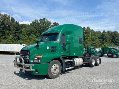 2021 Mack Anthem AN64T Tracteur routier couchette