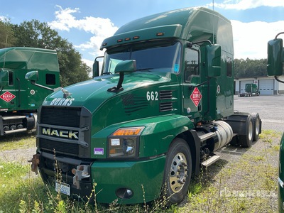 2021 Mack Anthem AN64T Tracteur routier couchette