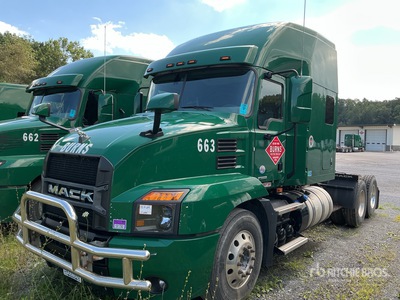 2021 Mack Anthem AN64T Tracteur routier couchette