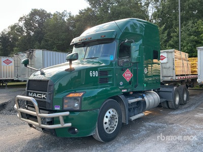 2024 Mack Anthem AN64T Tracteur routier couchette