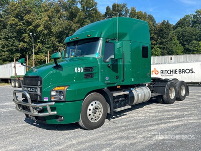 2024 Mack Anthem AN64T Tracteur routier couchette