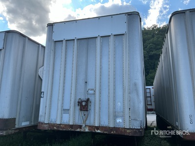 1973 Fruehauf 40 ft Semi-remorque fourgon