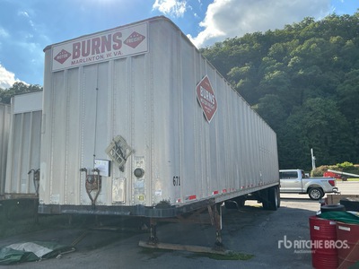 1977 Fruehauf 40 ft Semi-remorque fourgon