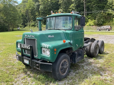 1966 Mack DM607 3-Achs Sattelzugmaschine