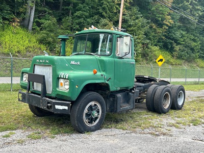 1967 Mack DM611 6x4 Day Cab Truck Tractor