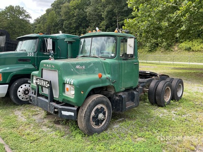 1967 Mack DM611 3-Achs Sattelzugmaschine