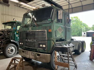 1984 Mack MH600 T/A Frontlenker m. Schlafkabine