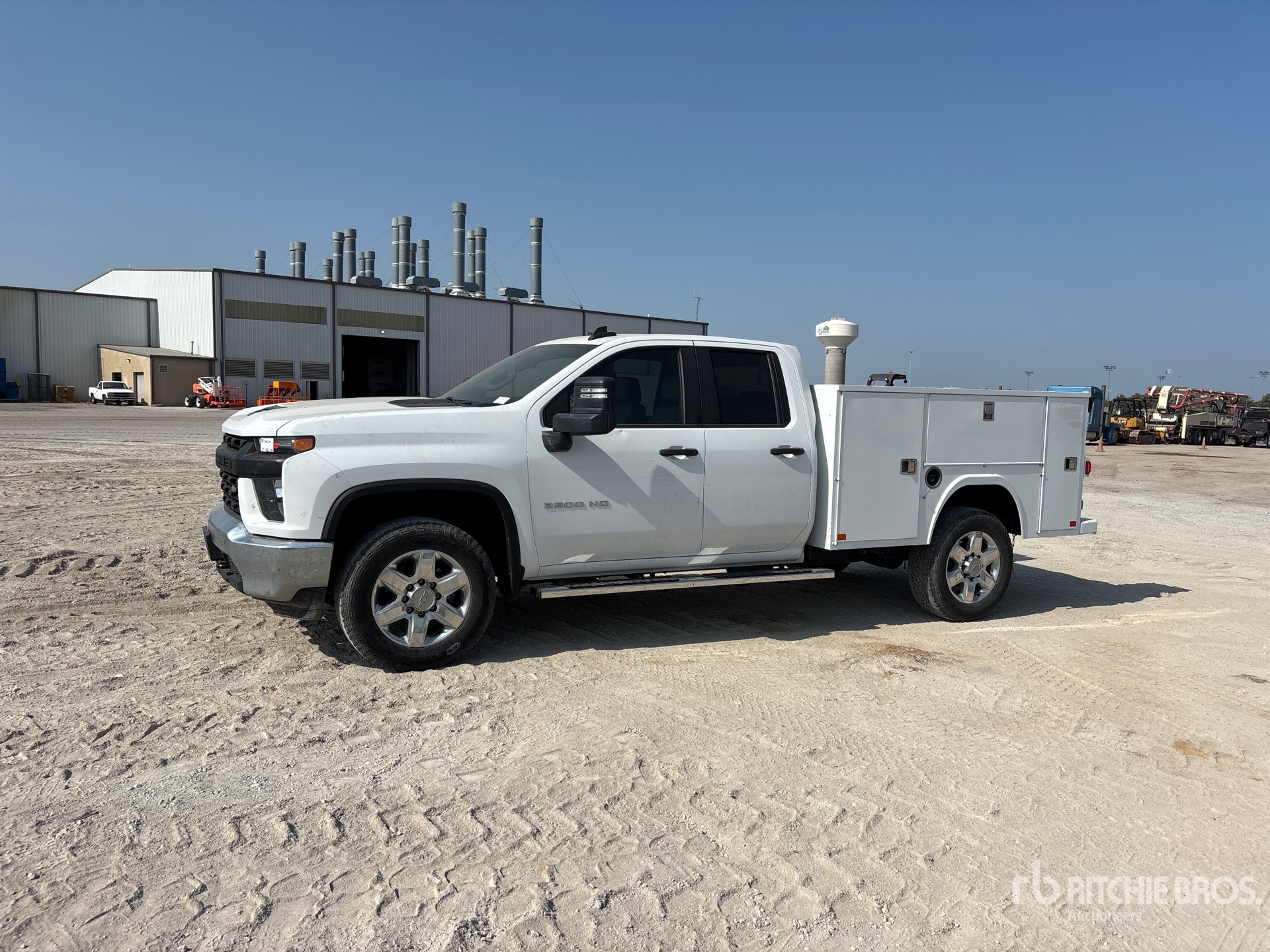 2022 Chevrolet Silverado 2500HD 4x4 Crew Cab Utility Truck