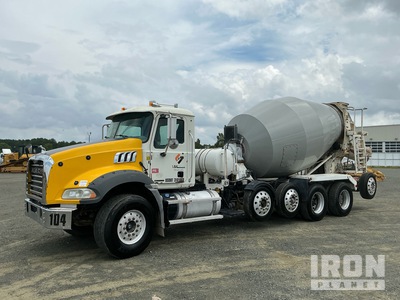 2019 Mack Granite GR64B 10x4 Camion malaxeur