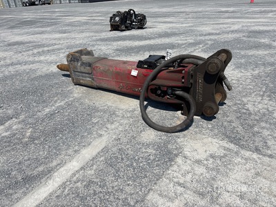 24 in Hydraulic Breaker