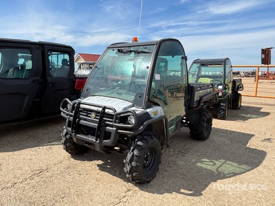 John Deere Gator 825i 4x4 Utility Vehicle
