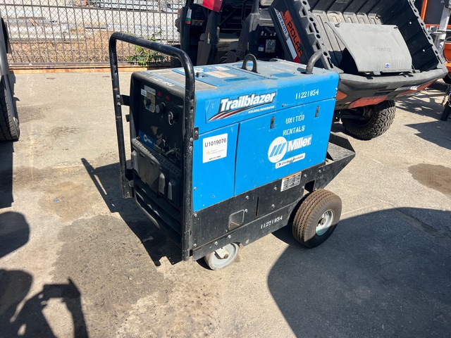 2021 Miller Trailblazer 325 305 A Skid-Mounted Multi-Process Engine Driven Welder