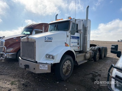 2015 Kenworth T800 8x4 Sleeper Truck Tractor (Inoperable)