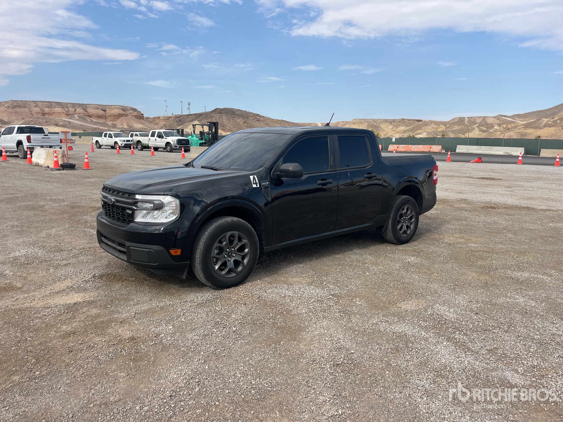 2023 Ford Maverick XLT 4x2 Crew Cab Pickup