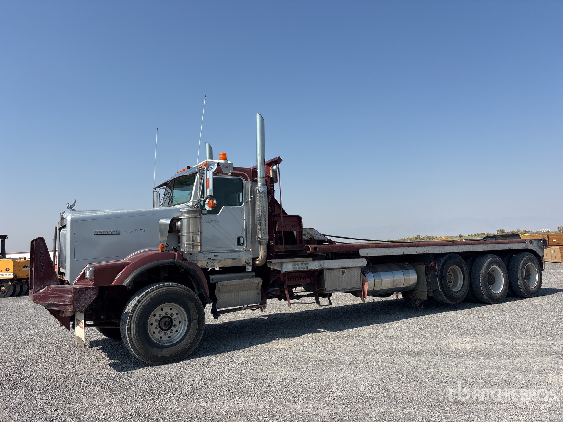 2007 Kenworth C500 6x4 Winch Truck