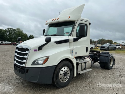 2019 Freightliner Cascadia 126 4x2 Ciągnik siodłowy z kabiną dzienną S/A