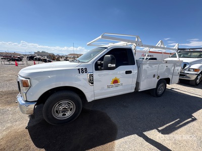 2022 Ford F-250 XL 4x2 Ciężarówka użytkowa