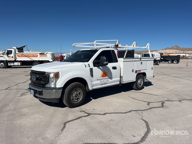 2022 Ford F-250 XL 4x2 Utility Truck