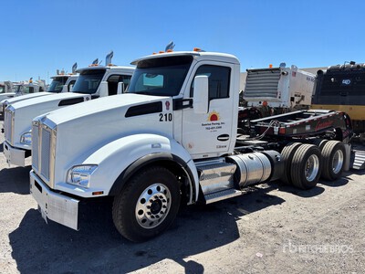 2024 Kenworth T880 T/A Dagcabine Trekker