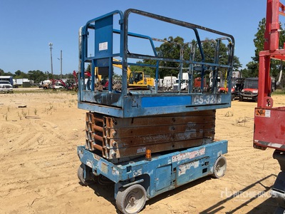 2016 Genie GS-3246 Electric Piattaforma aerea verticale