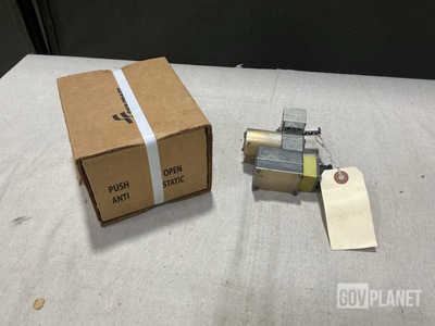 (2) Barber Colman 165A652-2 Rotary Electro-Mechanical Actuators
