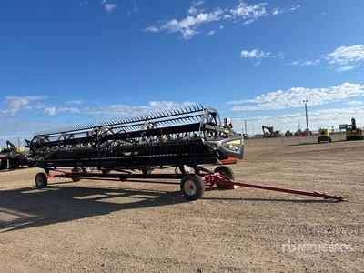 2013 MacDon D65-S 34 ft Draper رأس الحصادة المجمعة