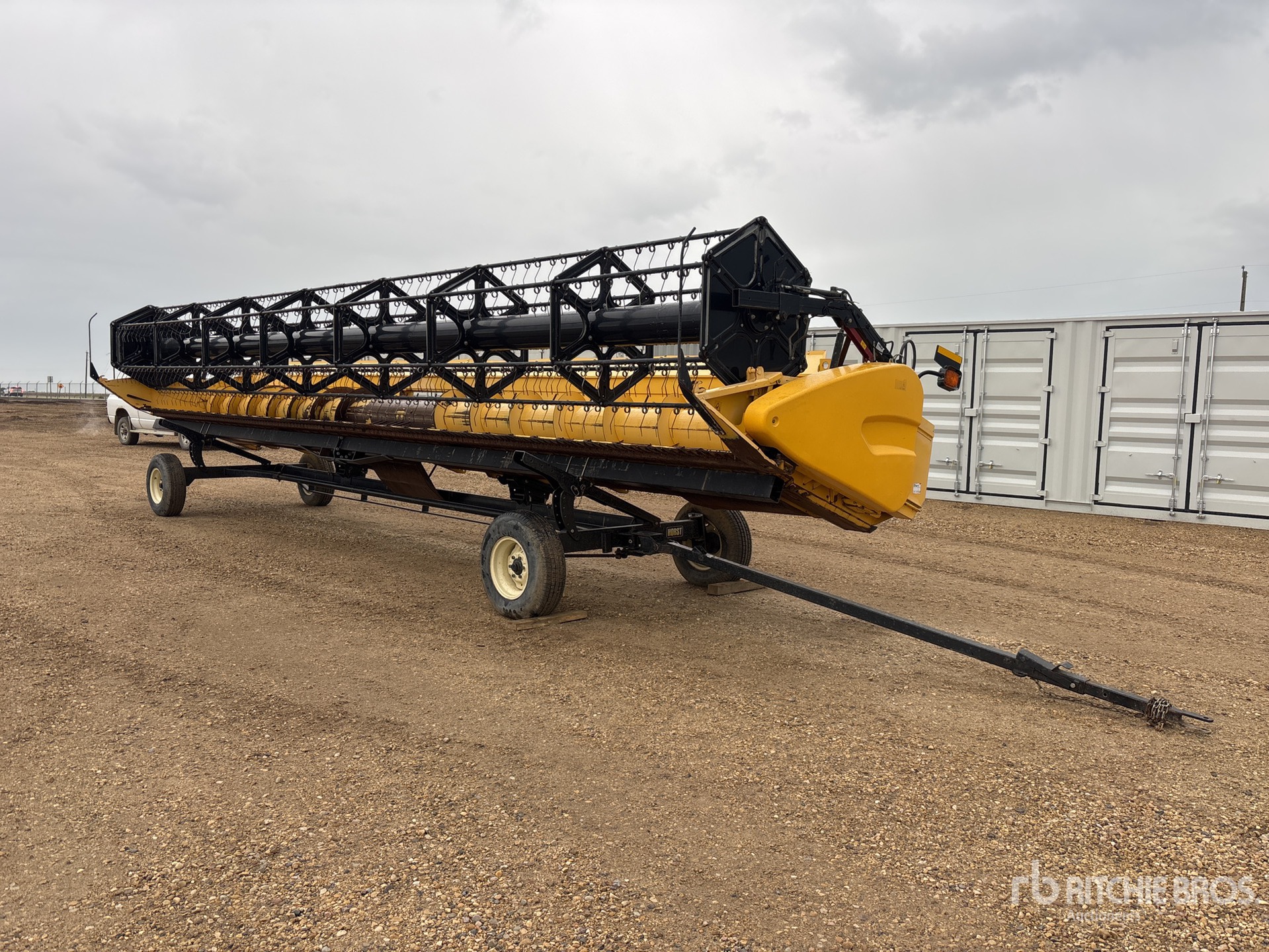 2013 New Holland 35 G 35 ft Auger Combine Header