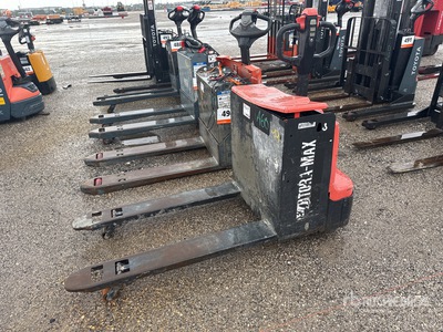 2023 Toyota 2TWB40 4000 lb Pallet Jack (Inoperable)