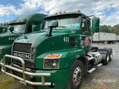 2022 Mack Anthem AN64T T/A Day Cab Truck Tractor